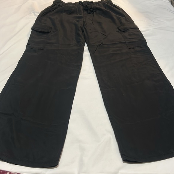 Social Standard by Sanctuary Washed Black Cargo Pants L NWT - Picture 5 of 7